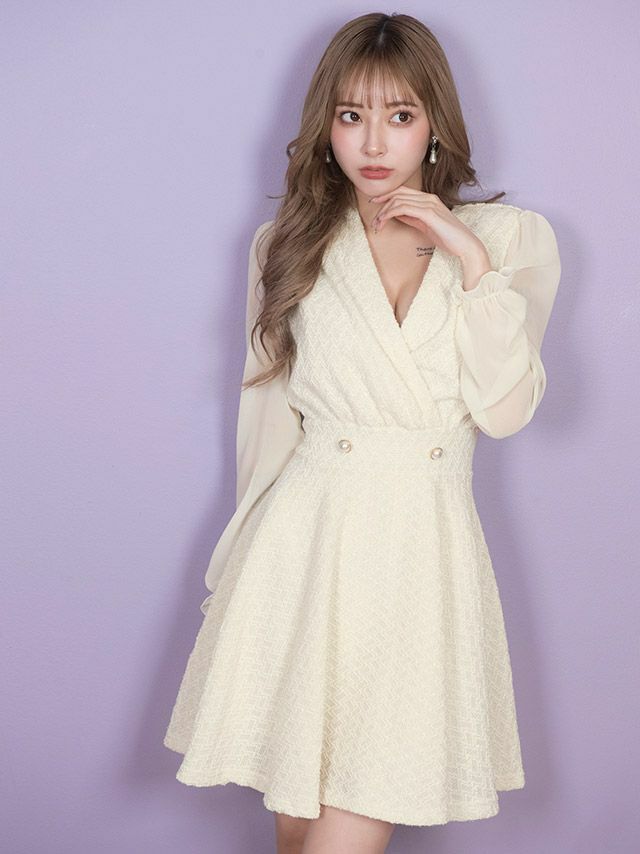 透け感スリーブが色っぽ可愛い上品ミニドレス♡