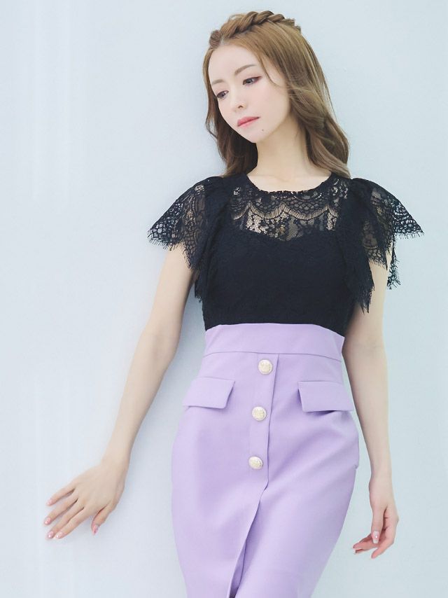ラベンダーの優しい色合いが、上品な女性らしさを引きだす♪