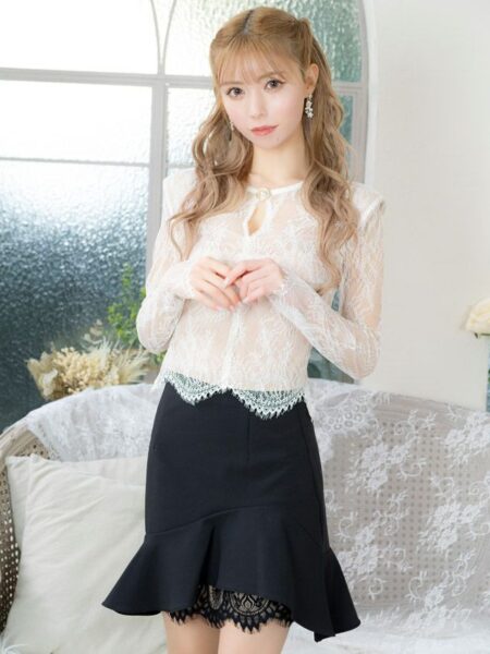 甘すぎないレースで大人可愛いが叶うワンピ♡