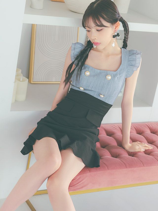 淡ブルー×ブラックでつくる、涼しげ大人ガーリードレス♡