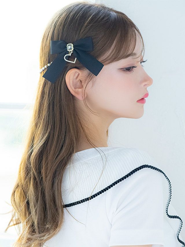 どの角度からも可愛く決まる、リボンディテールが魅力♡