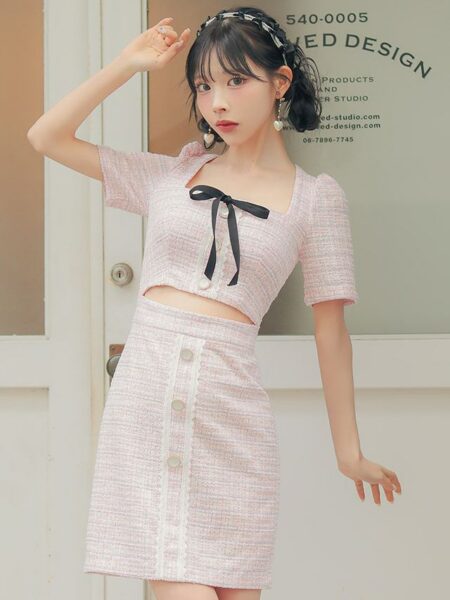 抜け感たっぷりのシルエットミニドレス♡