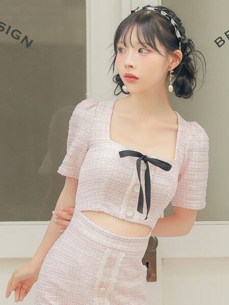 ピンク生地に黒リボンが映える♡