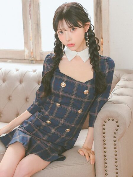 ボディラインを美しく魅せる大人の色気あふれるドレス♡