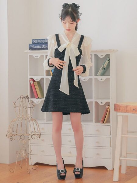 甘さと女性らしさを両立できるフレアシルエットのドレス♡