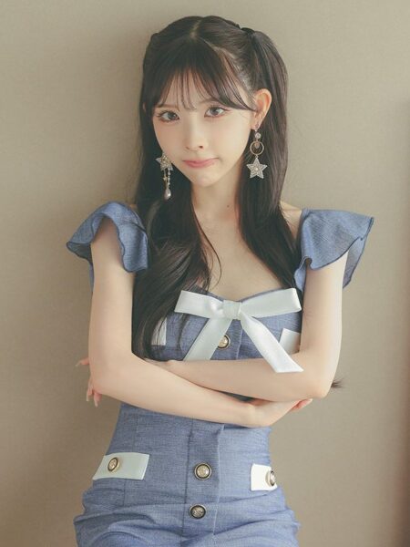 アクセや羽織りで印象チェンジ自在なノースリーブドレス♡