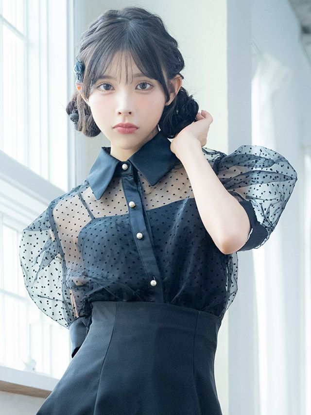 襟付きシアーシャツとフレアスカートの清楚なセットアップ♡

