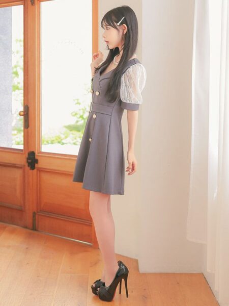ふんわりレーススリーブで大人可愛い雰囲気のドレス♡