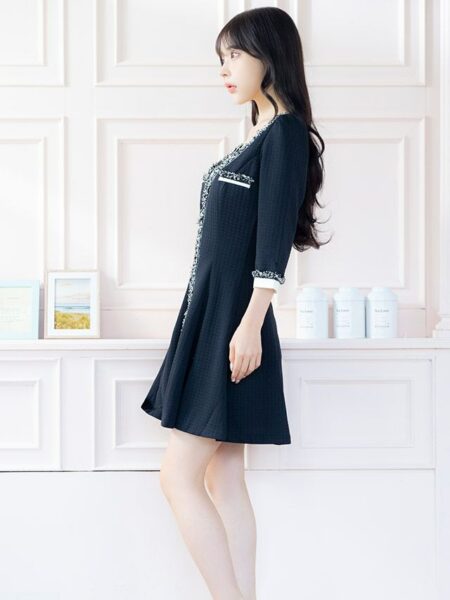 上品で洗練された印象に決まるBlackドレス♡