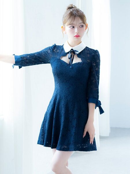 同伴や女子会にも映えるプリーツデザインドレス♡