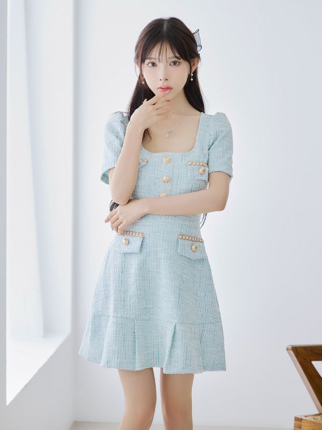 ミントカラーが爽やかに映えるプリーツスカートドレス♡