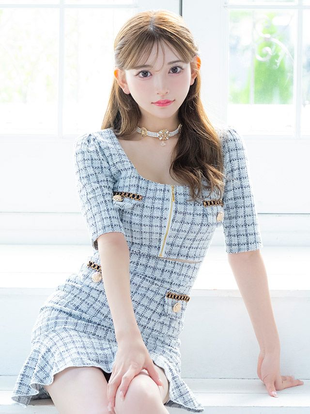 フロントジップデザインがセクシーなツイードマーメイドミニドレス