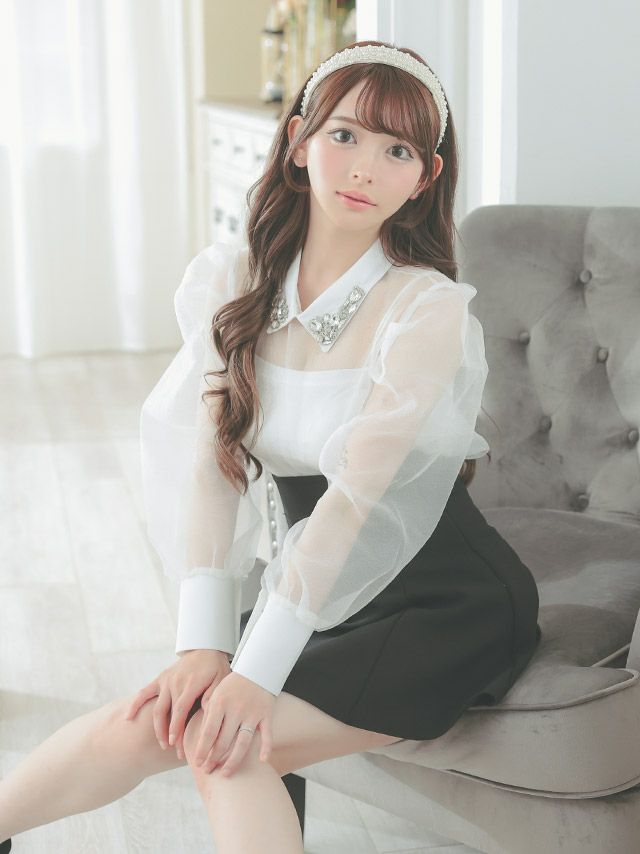 セットアップで脚長効果も抜群