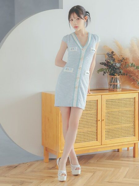 シンプルと上品を組み合わせたキュートな1着