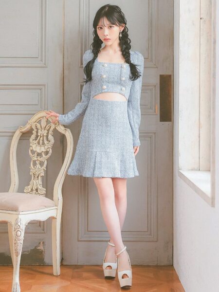 ウエストカットで可愛くスタイルUP