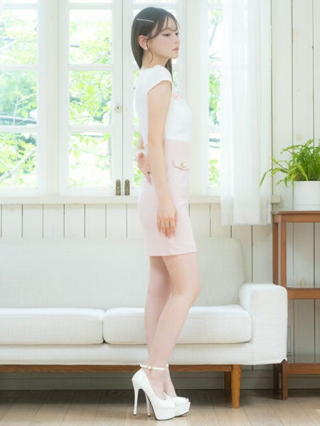 リボンやフェイクポケットなど高見えするデザインがポイント